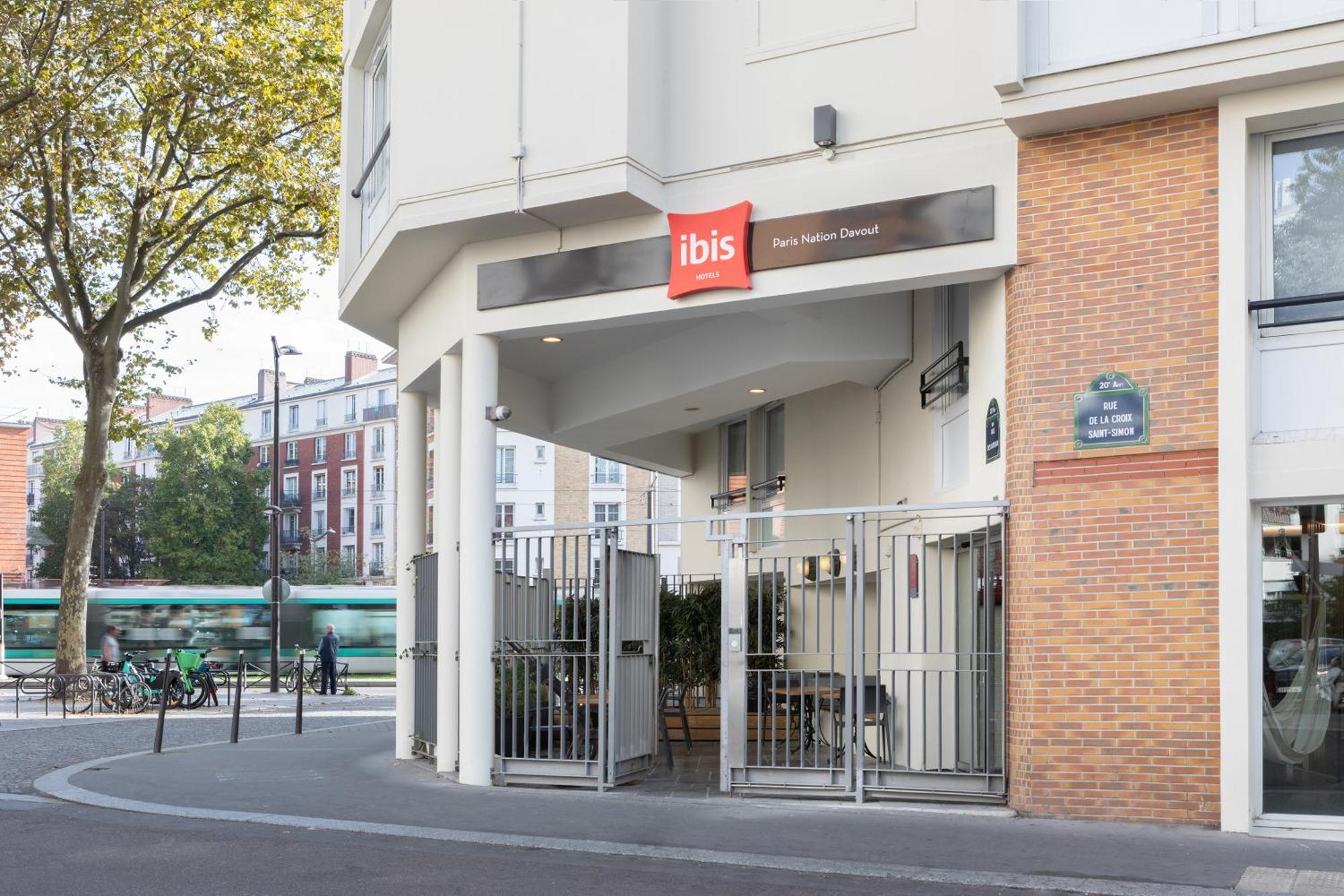 Hotel Ibis Paris Nation Davout Exterior foto