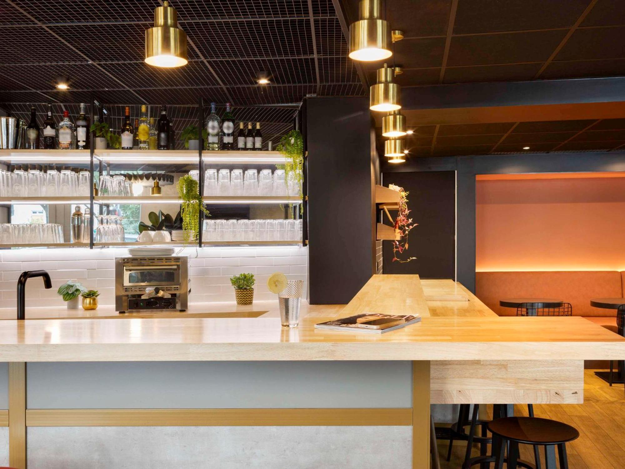Hotel Ibis Paris Nation Davout Exterior foto