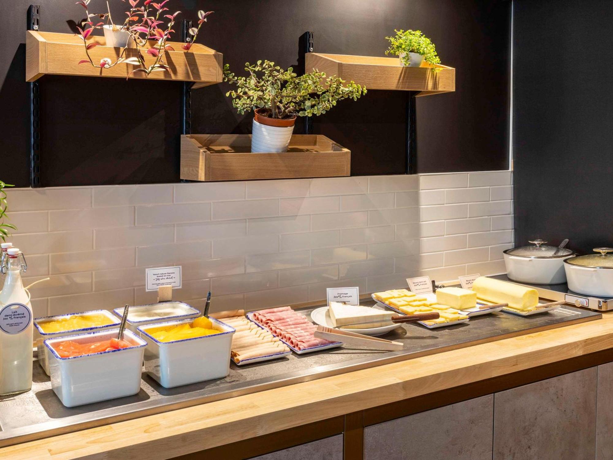 Hotel Ibis Paris Nation Davout Exterior foto